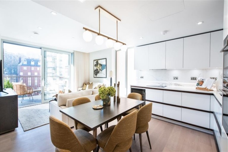 Garrett Mansions, West End Gate, W2