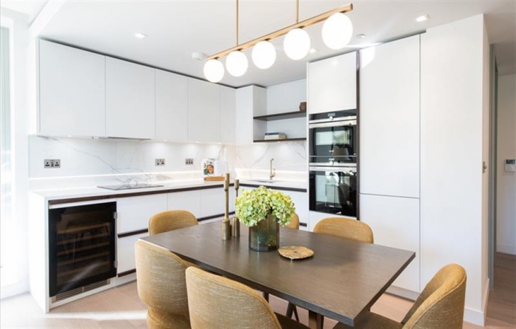 Garrett Mansions, West End Gate, W2