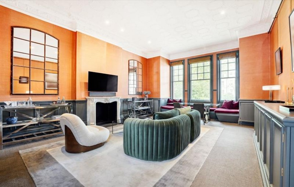 Evelyn Gardens, London, SW7
