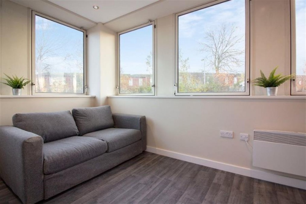 East Lane, Runcorn, WA7