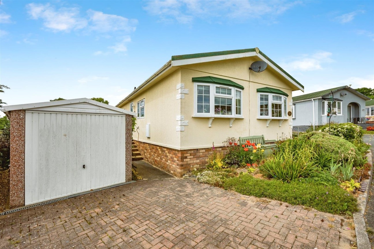 The Dell, Caerwnon Park