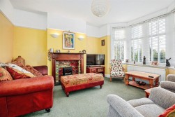 Homefield, Tremont Road, Llandrindod Wells, LD1 5BH