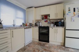 7 Oak Way, Caerwnon Park, Builth Wells, LD2 3SN