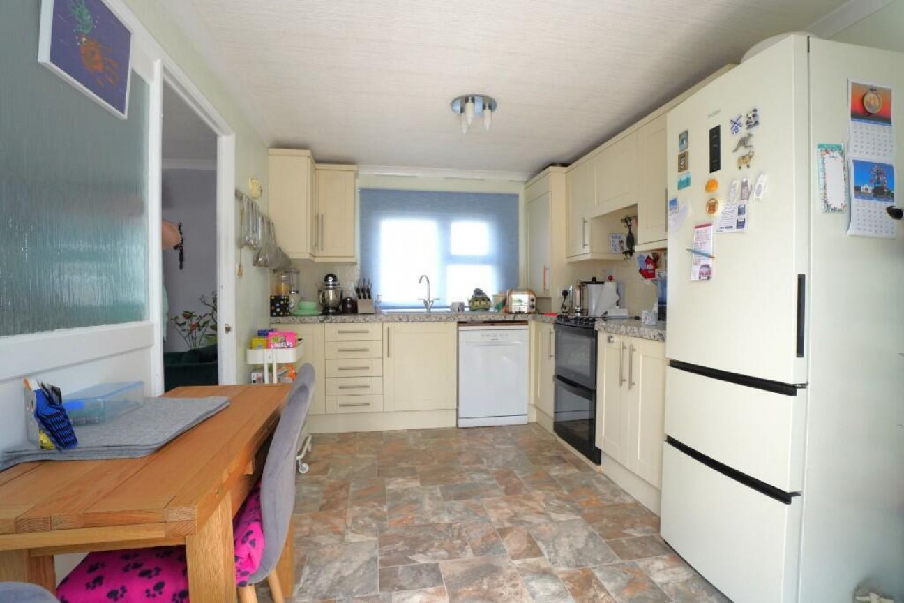 7 Oak Way, Caerwnon Park, Builth Wells, LD2 3SN