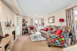 Howey, Llandrindod Wells