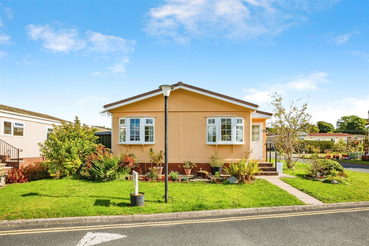 Howey, Llandrindod Wells