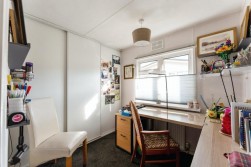 Howey, Llandrindod Wells