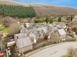 Crabtree Walk, Knighton