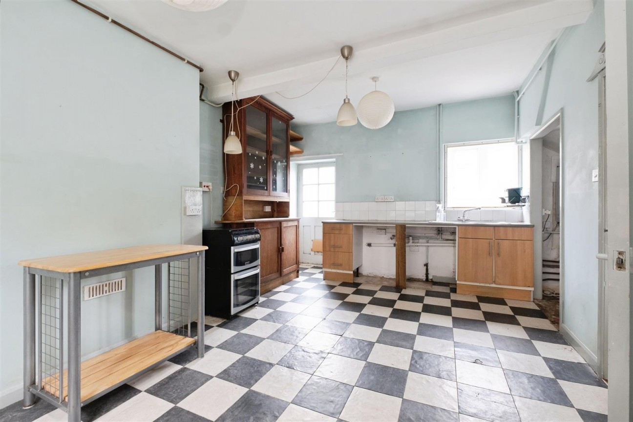 Crabtree Walk, Knighton