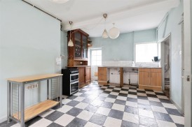 Crabtree Walk, Knighton