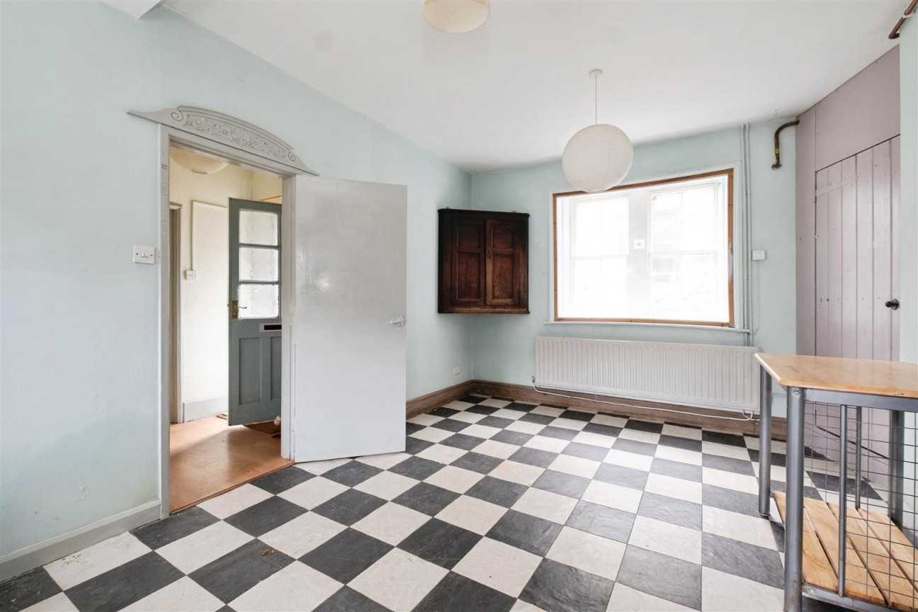 Crabtree Walk, Knighton