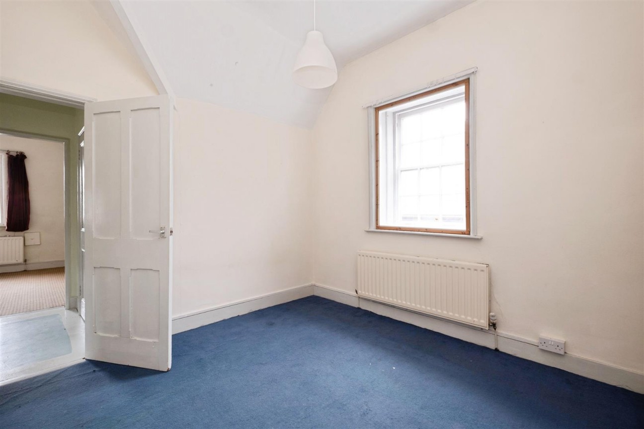 Crabtree Walk, Knighton