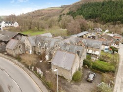 Crabtree Walk, Knighton