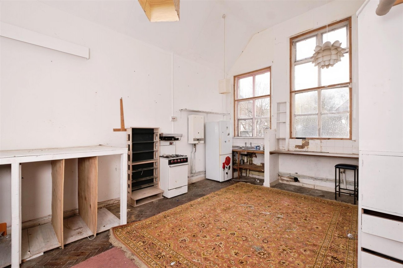 Crabtree Walk, Knighton