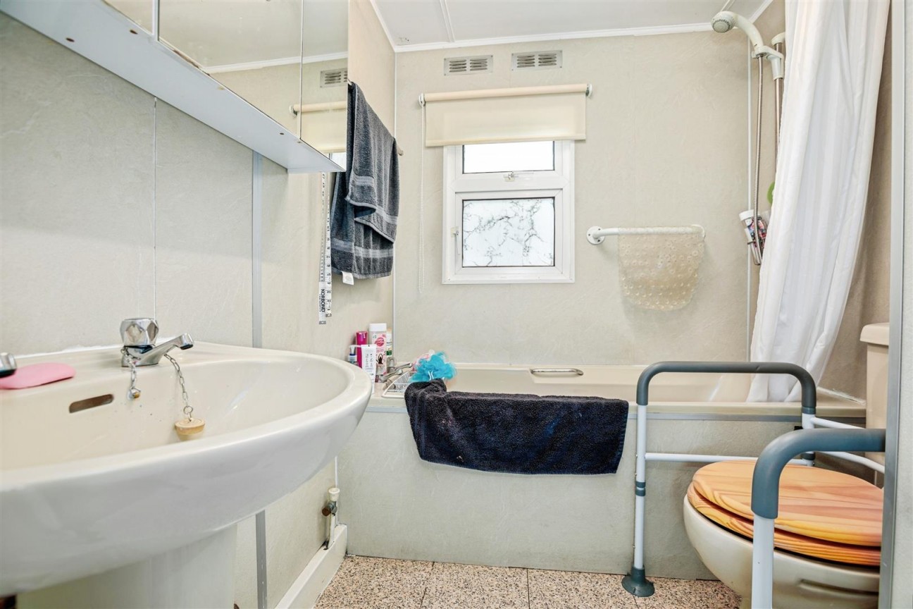 Howey, Llandrindod Wells