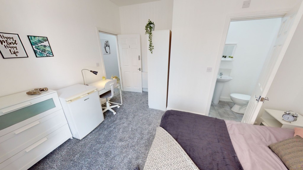 Image for Room 1, 11 De La Pole Avenue