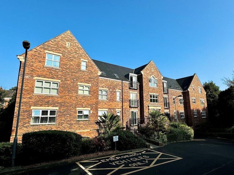Sunderland, Ashbrooke