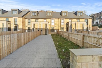 Transvaal Terrace, Batley