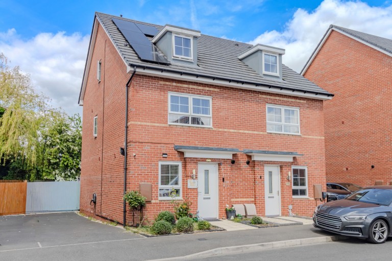 Ashcott Avenue, Leicester, LE4