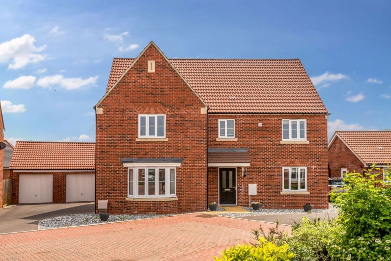 Mancetter Close, Kirby Muxloe, LE9