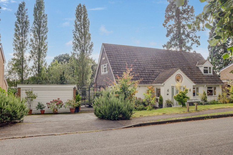 Towers Drive, Kirby Muxloe, LE9
