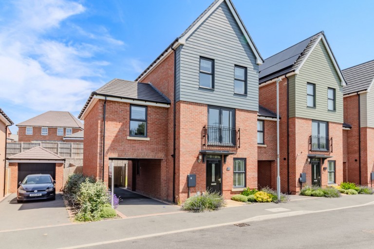 Whiteadder Way, Lubbesthorpe, LE19