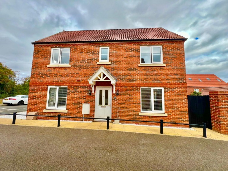 Centurion Drive, Kirby Muxloe, LE9