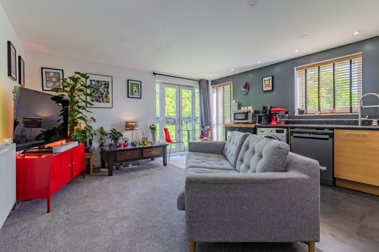 Pavilion Close, Leicester, LE2
