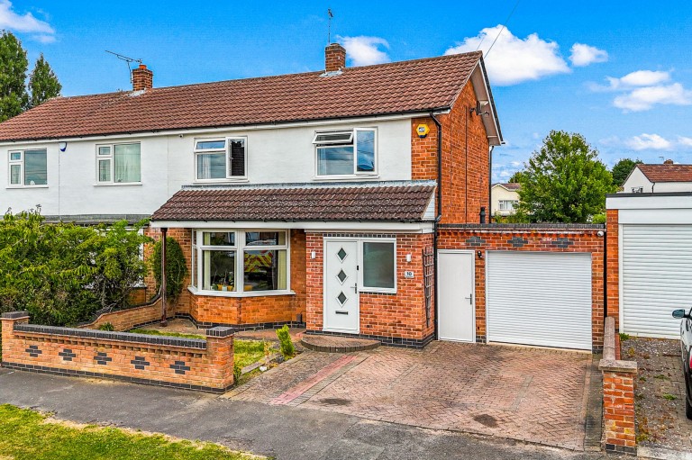 Wellesbourne Drive, Glenfield, LE3