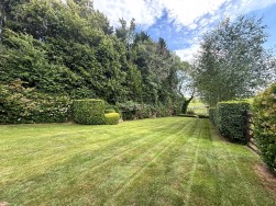 Manor Farm Court, Bishopton Village, TS21 1GL