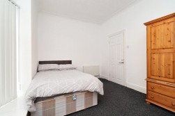 Clifton Street, Middlesbrough, TS1 4BX