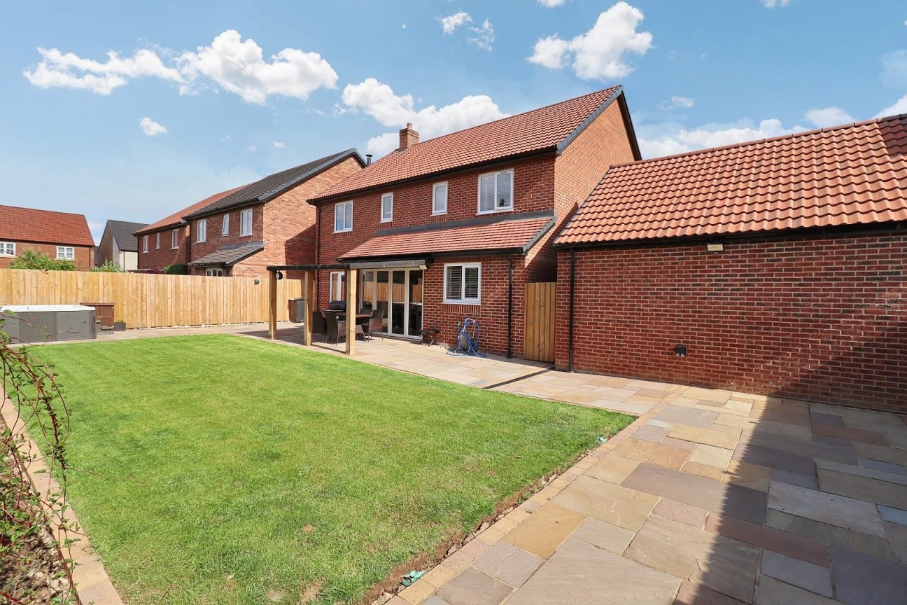 Hole Beck Drive, Kirklevington, Yarm, TS15 9YF