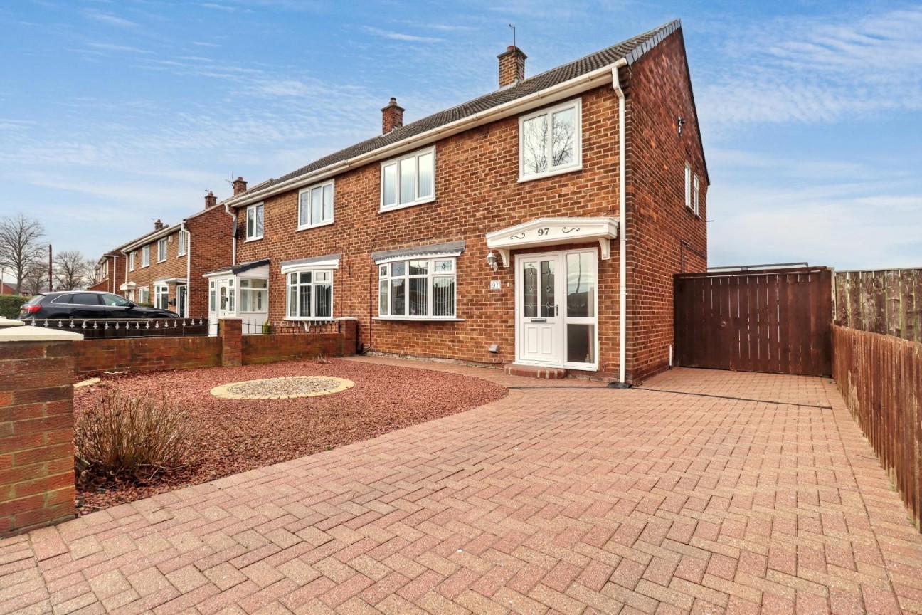 Low Grange Avenue, Billingham, TS23 3EG