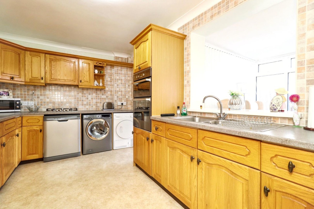 Low Grange Avenue, Billingham, TS23 3EG