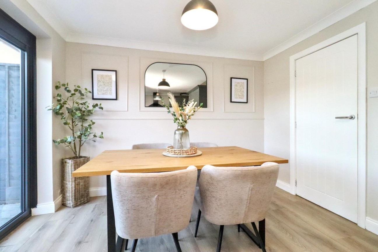 Dale Close, Bishopsgarth, Stockton-On-Tees, TS19 8UZ