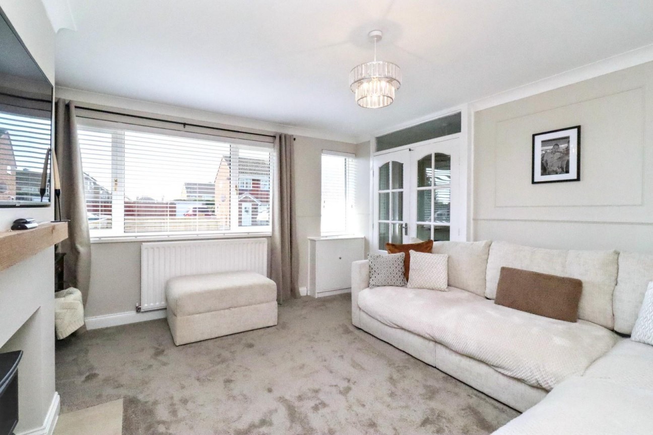 Dale Close, Bishopsgarth, Stockton-On-Tees, TS19 8UZ