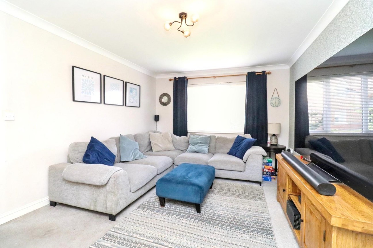 Westminster Oval, Norton, Stockton-On-Tees, TS20 1UU