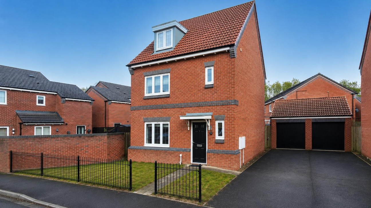 Corvus Drive, Queensgate, Stockton-On-Tees, TS18 3WE