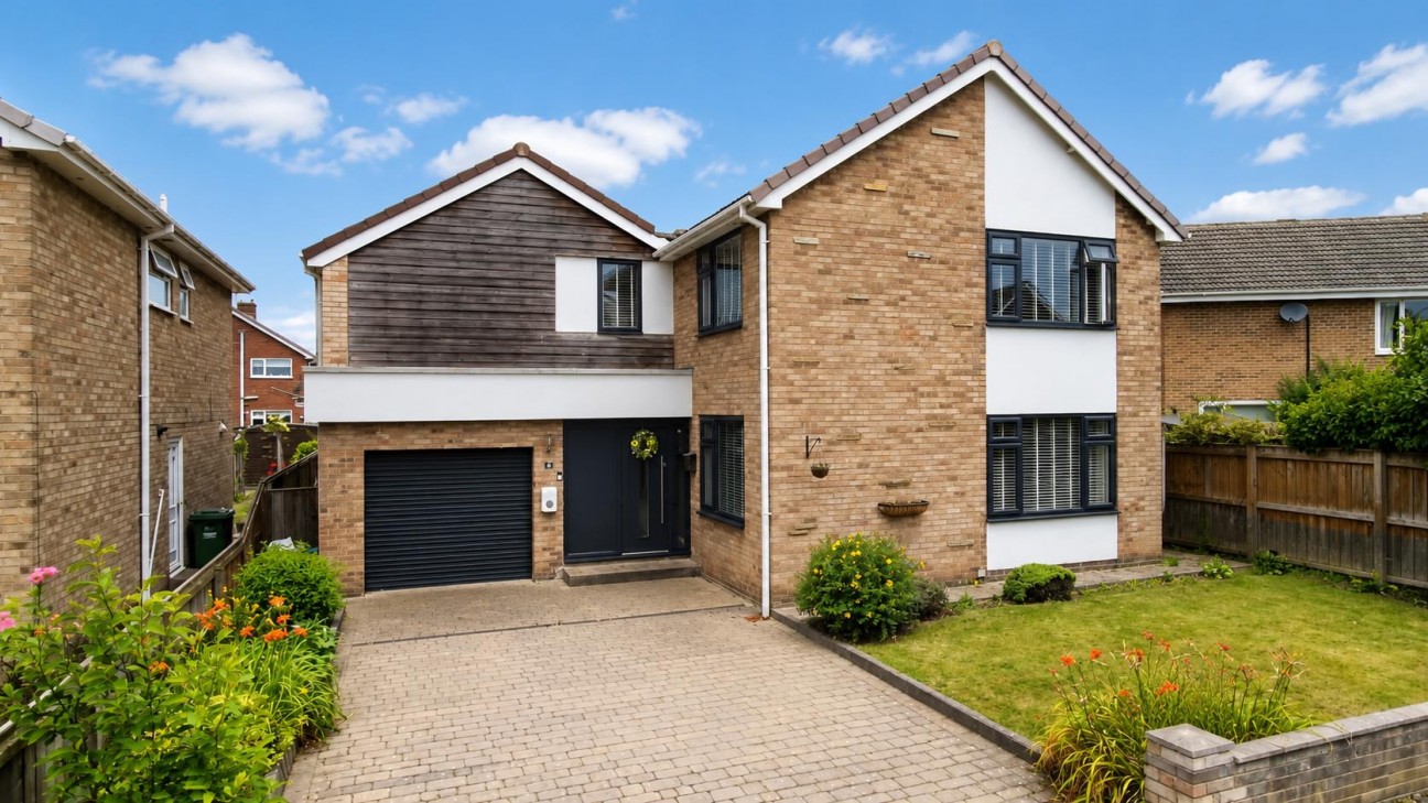 Lapwing Lane, Crooksbarn, Norton, TS20 1LX