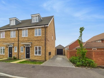 Halifax Green, Haddenham