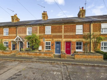 College Road South, Aston Clinton