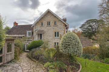 Trinity Hill Road, Axminster