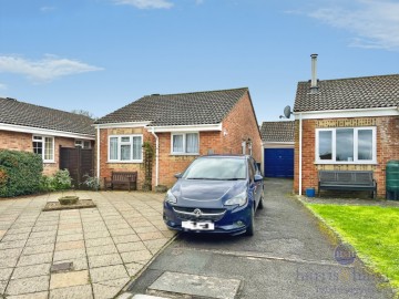 Salway Gardens, Axminster