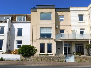 East Walk, Seaton