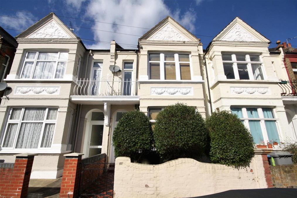 34, Clifford Gardens