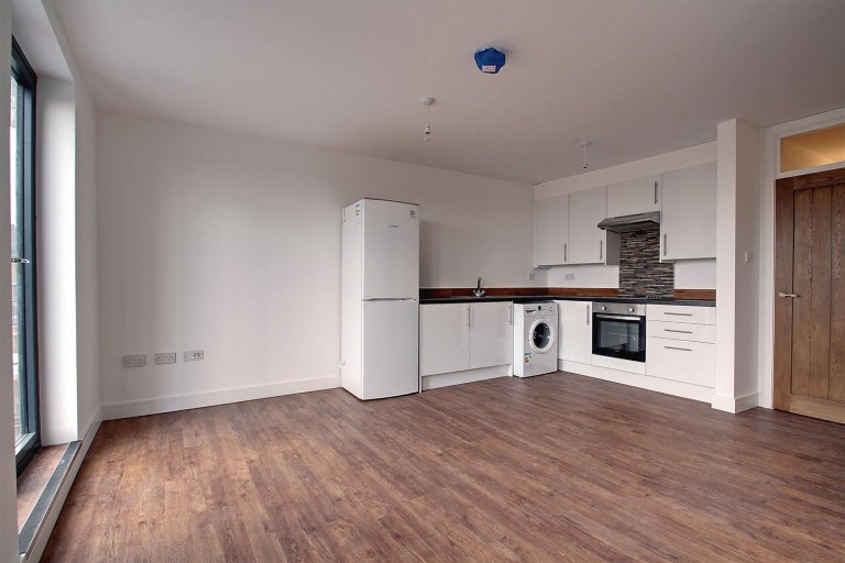 The Broadway, Greenford