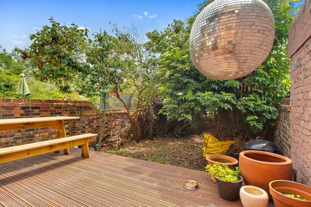 97A, Buchanan Gardens