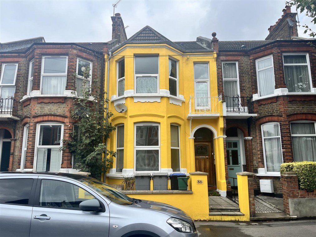 Ground Floor, 86B, Bathurst Gardens