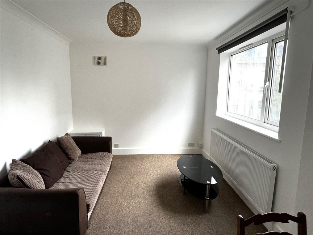 First Floor Flat 17D, Berens Road