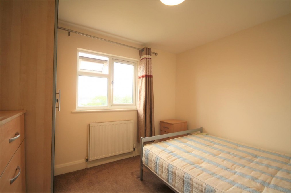 First Floor, Room 5 87, Herbert Gardens